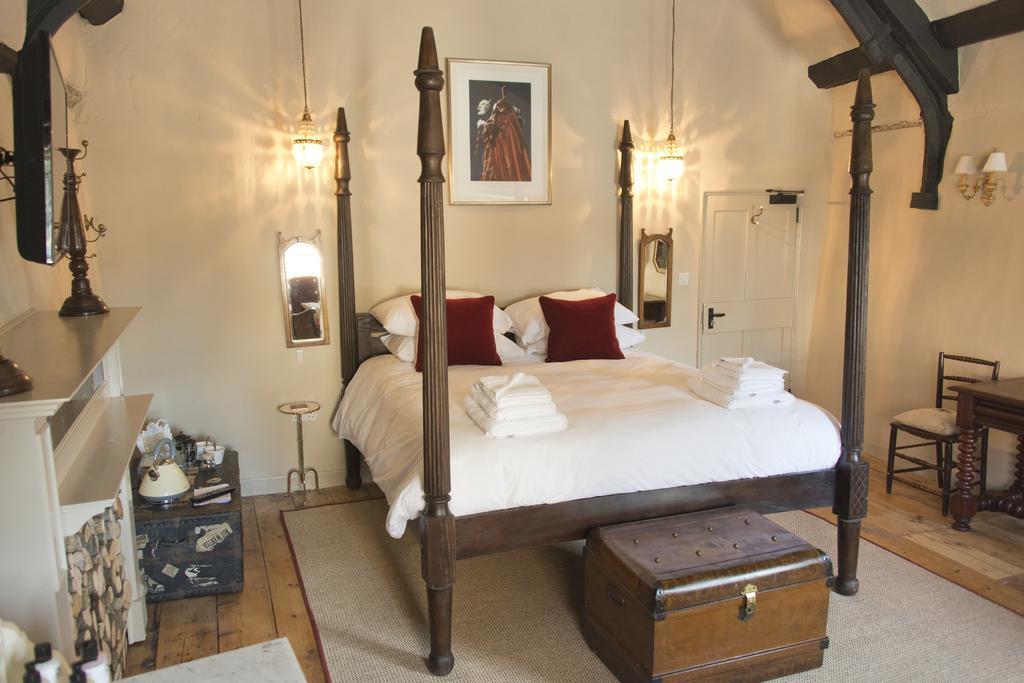 The White Hart Hotel Somerton  Szoba fotó